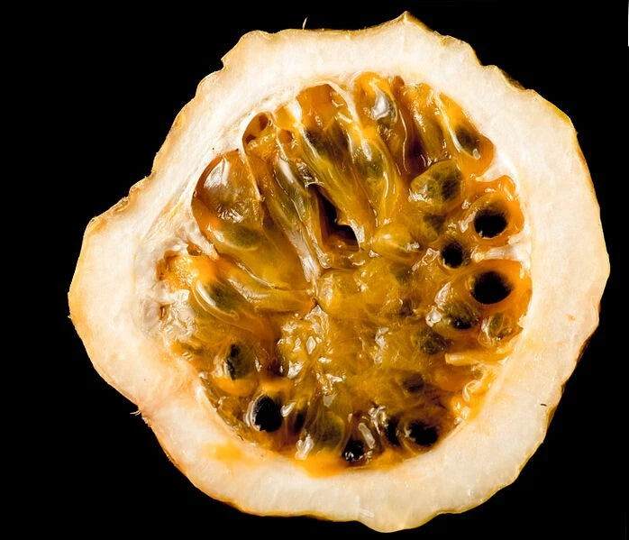 Passiflora Edulis Flavicarpa – Yellow Passionfruit Vine Seeds